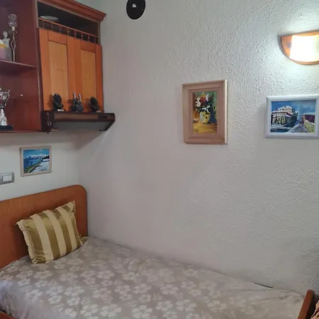 Topciu's Lake Appartments Daire *