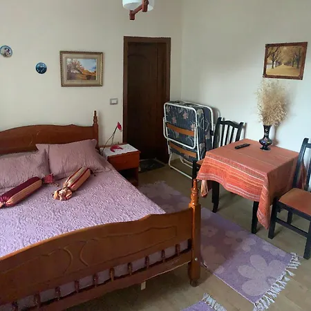 Topciu's Lake Appartments Апартаменты Поградец